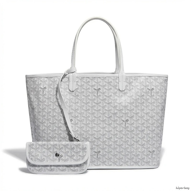 Classic white tote bag of GOYARD