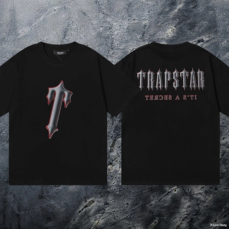Trapstar Classic Keys graphic T-shirt Black White Key with Travel-Friendly Style