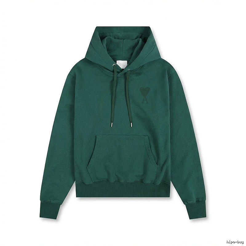AMI's simple and loving style hoodie.