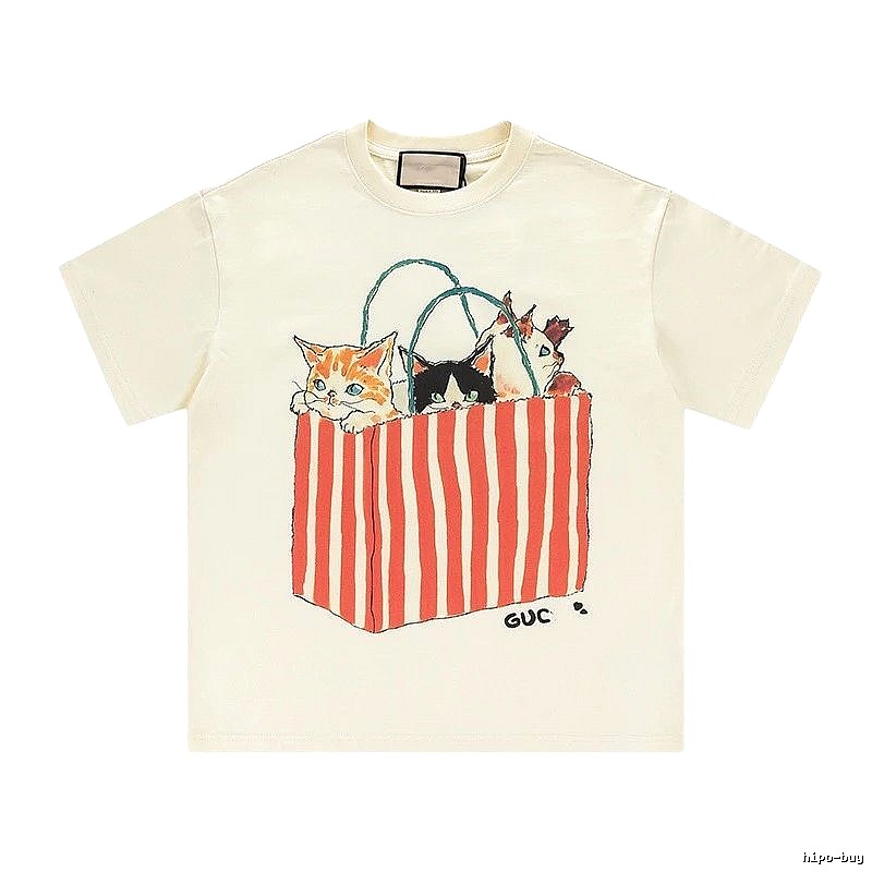 Gucci Cat Print Vintage Style Off-White T-Shirt