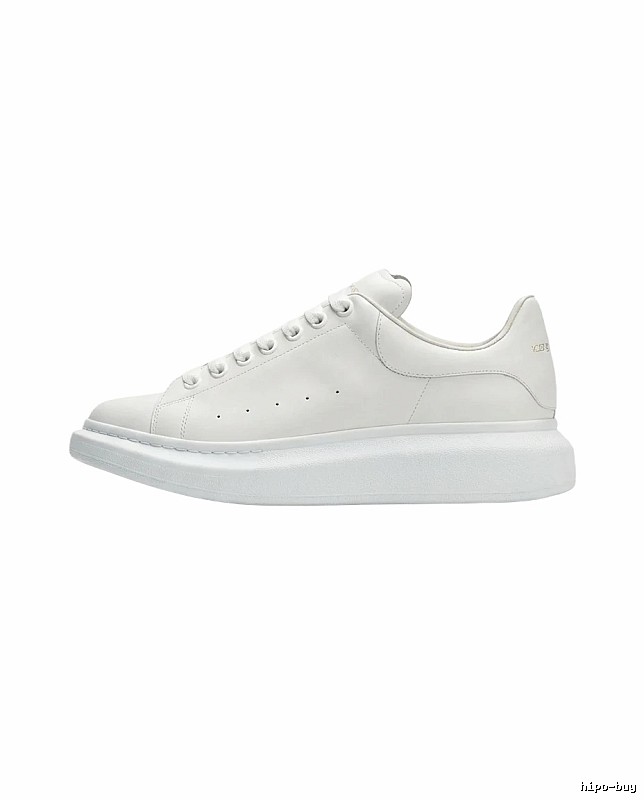 McQueen thick-soled casual small white shoes