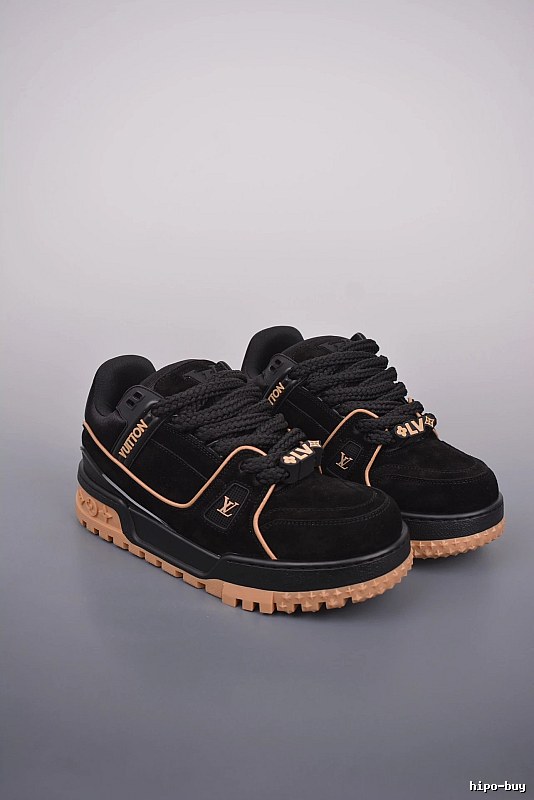 Nike Black and Brown Low-Top Sneakers with Streamlined Sole