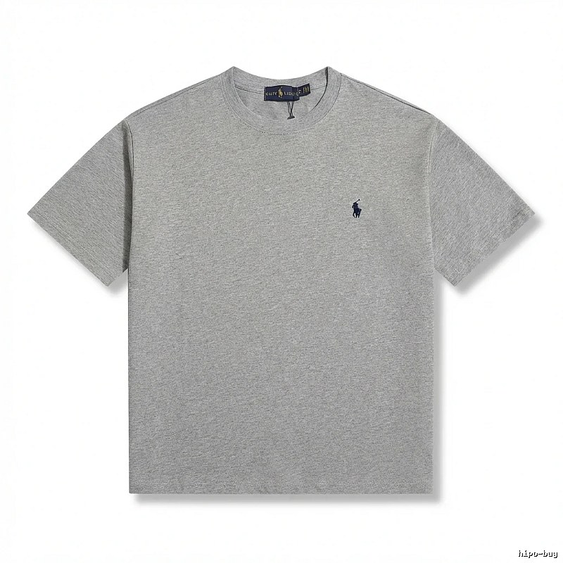 Ralph Lauren's classic and simple style gray T-shirt.