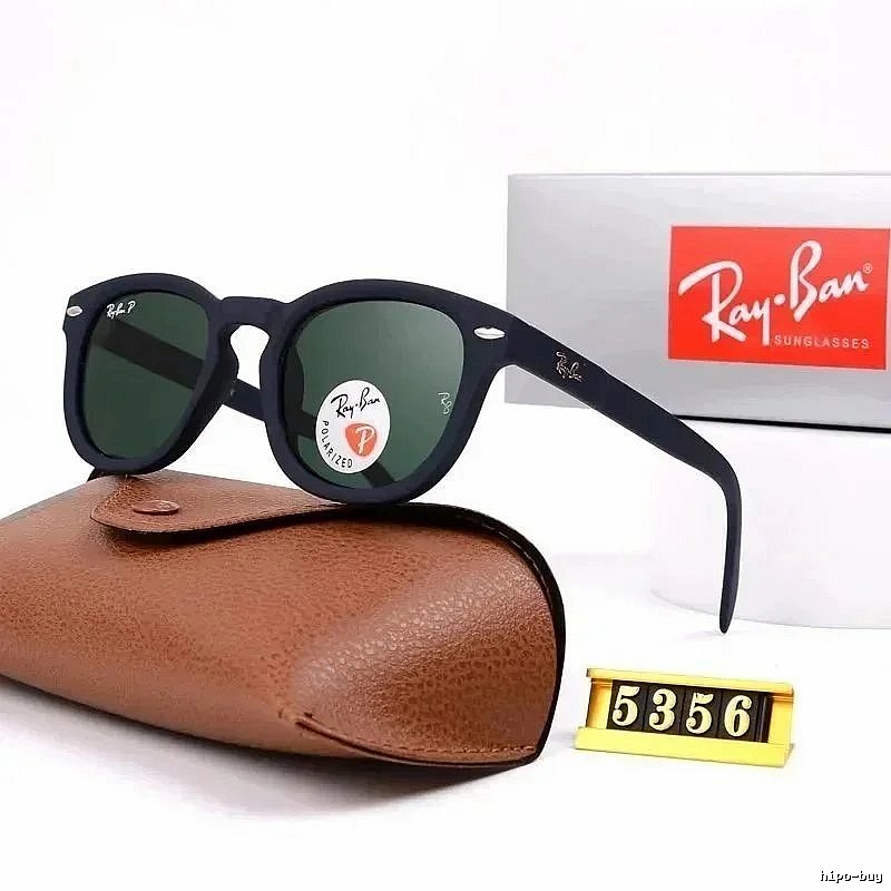 Ray-Ban Relaxed Wayfarer sunglasses Black Square Frame with Designer-Inspired Detail