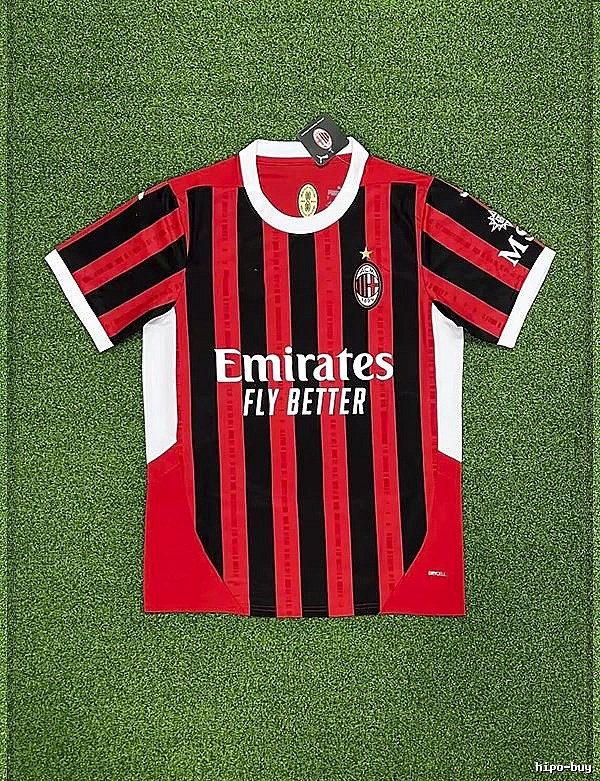 Real Madrid Relaxed Home soccer jersey White Real Madrid with Designer-Inspired Detail