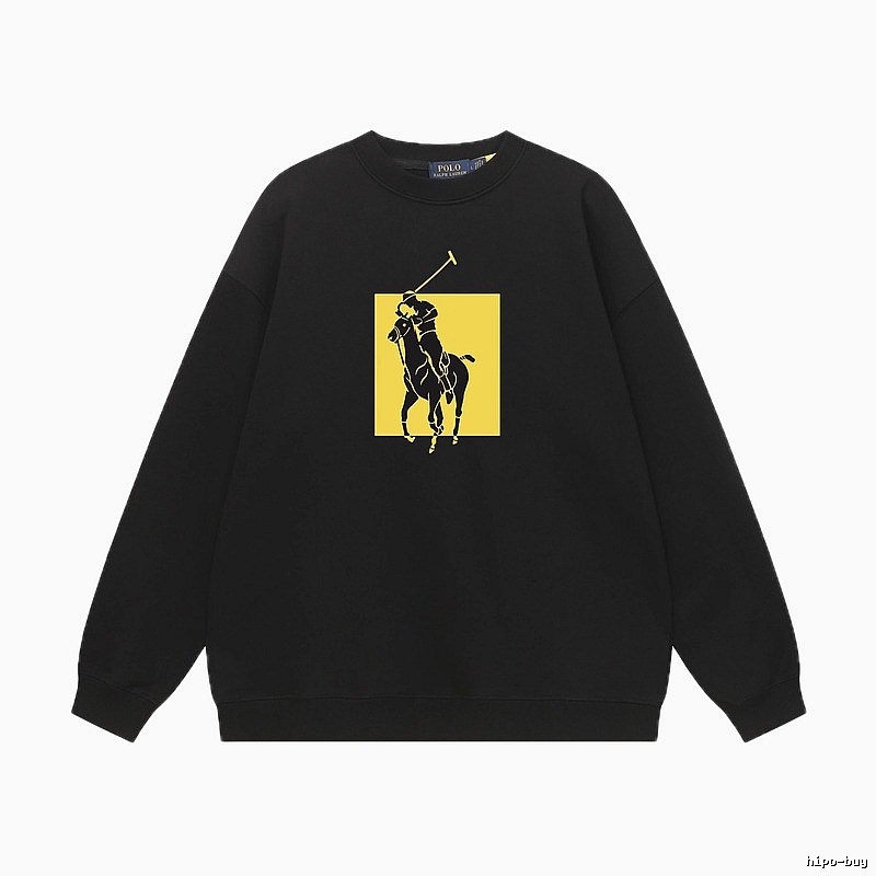 The classic black sweatshirt of Ralph Lauren.